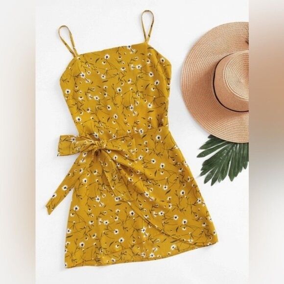 SHEIN VCAY Ditsy Floral Open-Back Mock Wrap Dress - Picture 1 of 10